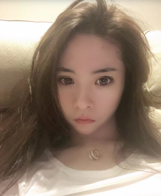 肤白貌美的妹子